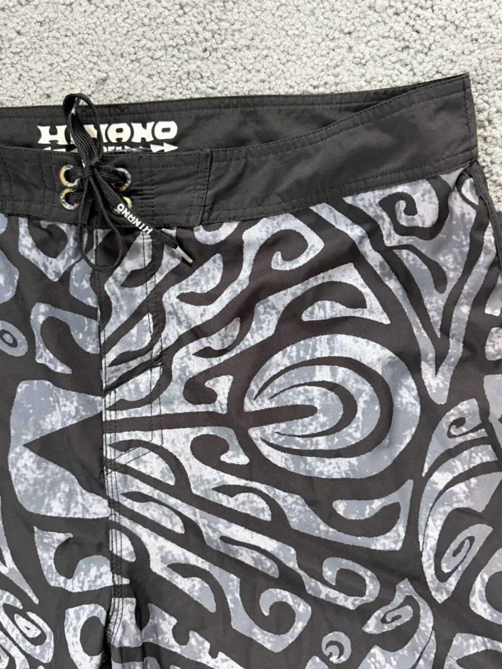 RARE Hinano 1955 Collection Tahiti Board Shorts -Men's Sz. 40- Black/White - EUC